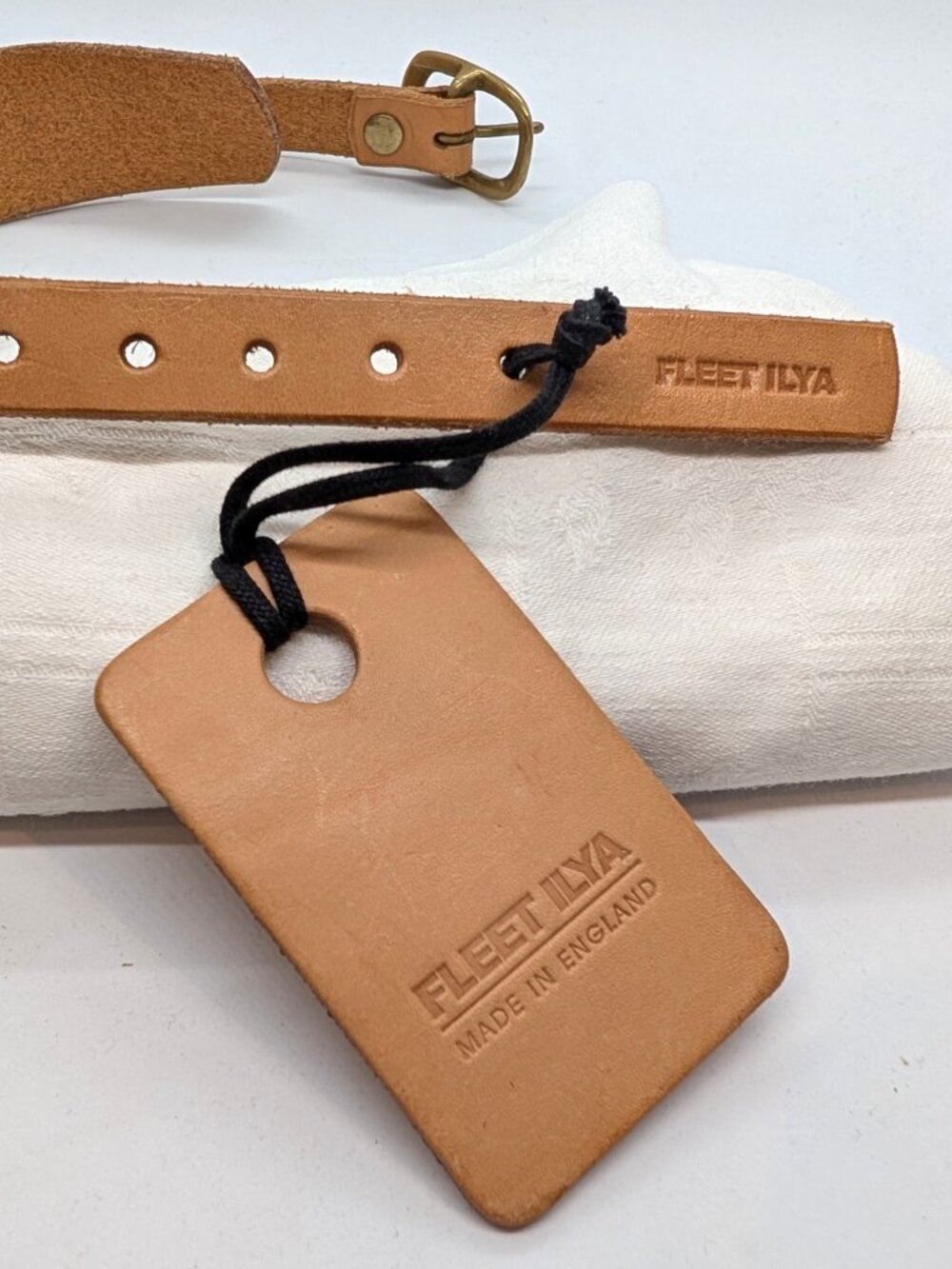 Fleet Ilya Classic Leather Collar Studs Grommets D-Ring Natural Tan New NWT - Picture 5 of 7